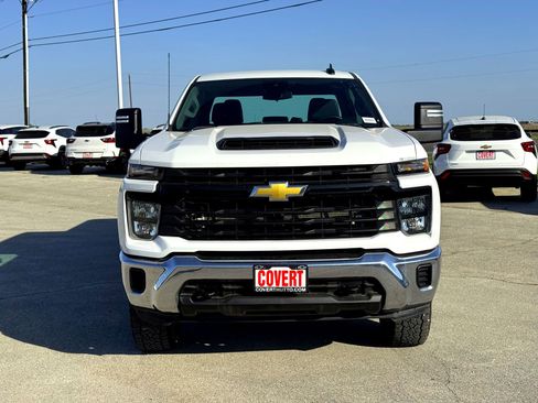 Used 2024 Chevrolet Silverado 2500 W/T w/ WT Fleet Convenience Package image 4