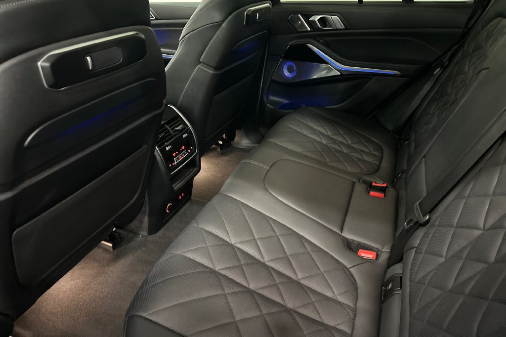 Certified 2024 BMW X5 M60i AWD/4WD image 13