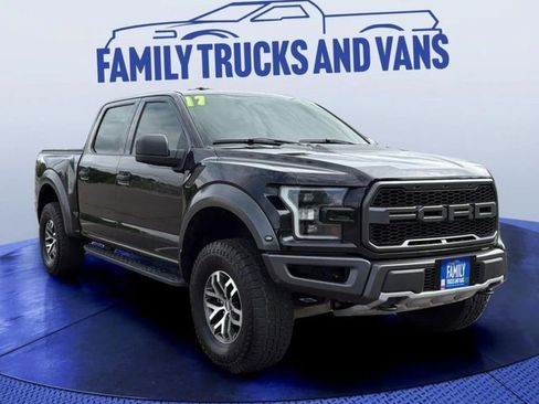 Used 2017 Ford F150 Raptor w/ Equipment Group 801A Mid image 6