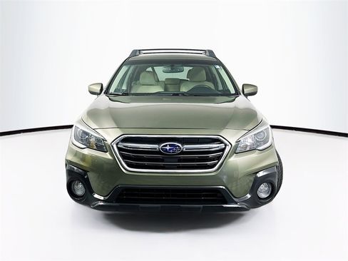 Used 2018 Subaru Outback 2.5i Premium image 5