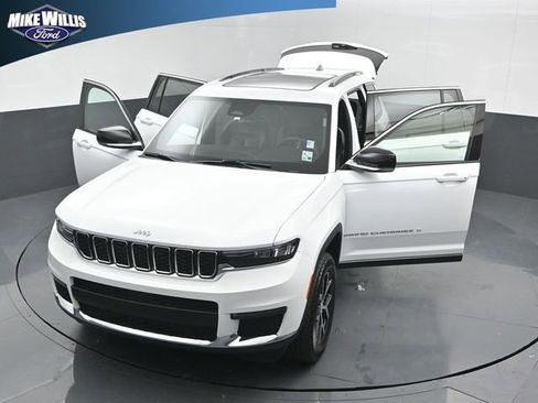 Used 2025 Jeep Grand Cherokee L Limited w/ Trailer Tow Package image 26