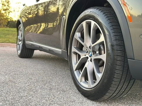 Certified 2023 BMW X5 xDrive40i w/ Premium Package image 11