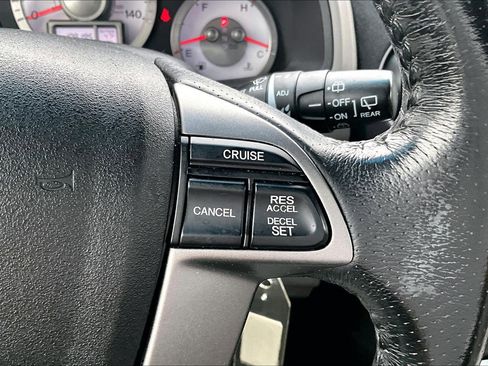 Used 2011 Honda Pilot EX-L image 17