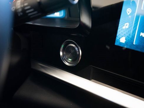 Used 2024 Chevrolet Corvette Stingray Coupe w/ 1LT image 36