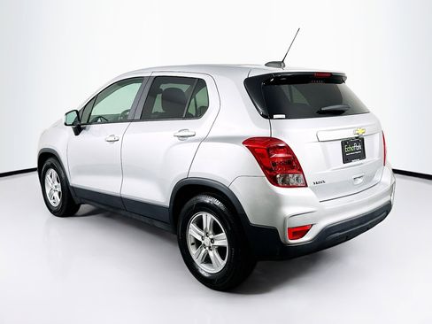 Used 2020 Chevrolet Trax LS w/ Tint and Cruise Package image 5