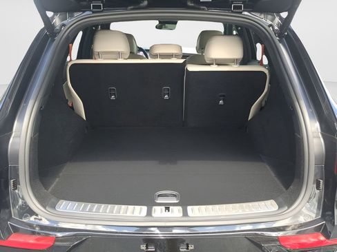 New 2026 Genesis GV70 3.5T Sport Prestige AWD/4WD image 9
