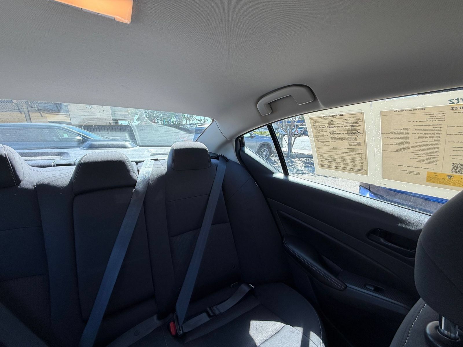 Used 2025 Nissan Altima 2.5 SV FWD image 36