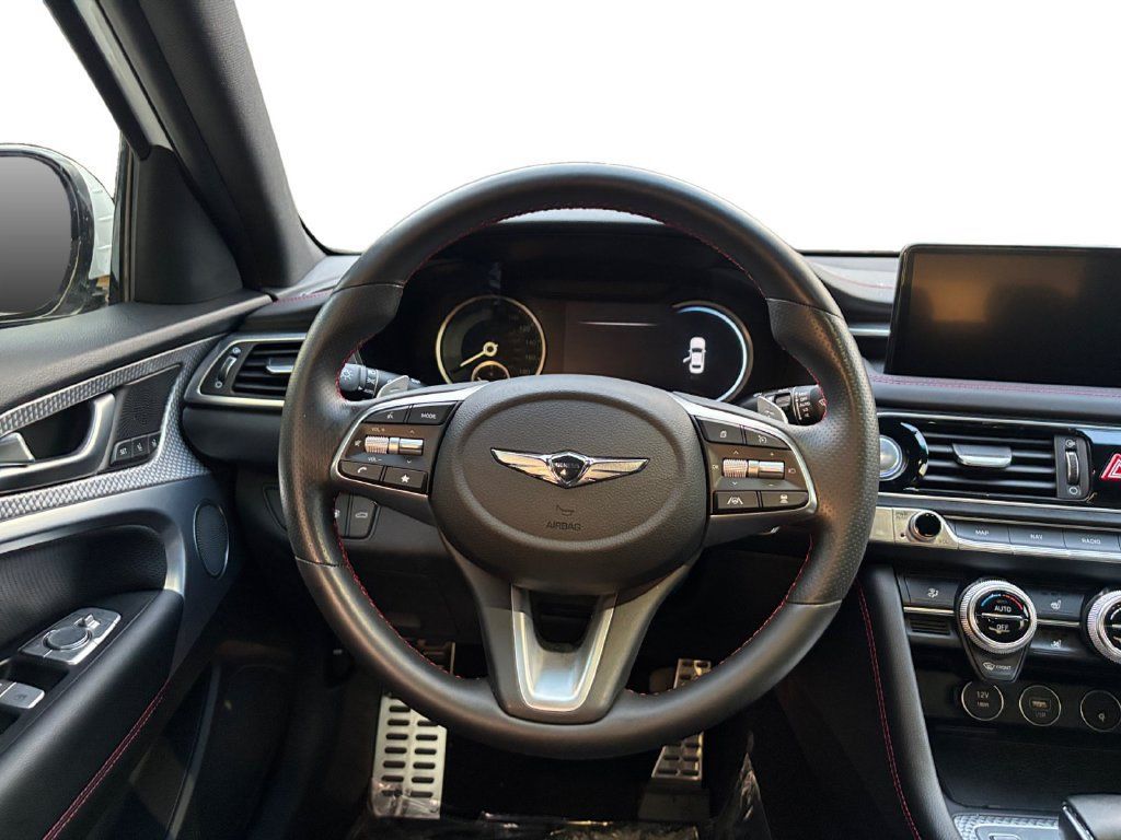 Used 2023 Genesis G70 2.0T w/ Sport Prestige Package RWD image 13