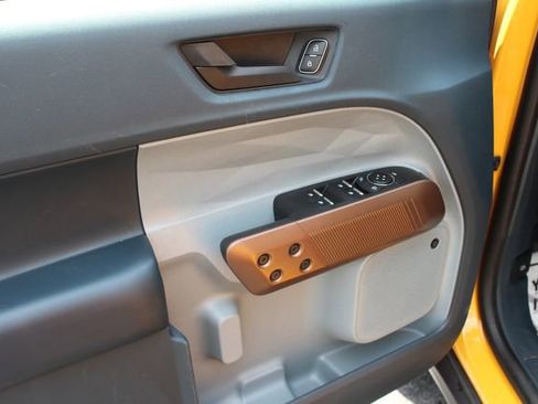 Used 2023 Ford Maverick Lariat w/ Lariat Luxury Package image 27