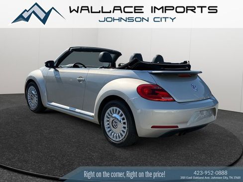 Used 2013 Volkswagen Beetle 2.5 FWD image 4