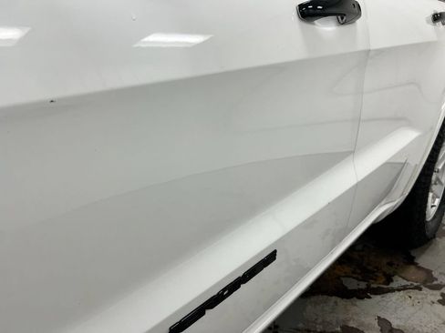 Used 2019 Jeep Grand Cherokee Altitude AWD/4WD image 31
