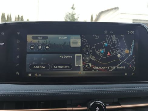 Used 2023 Nissan Ariya PLATINUM+ e-4ORCE image 11