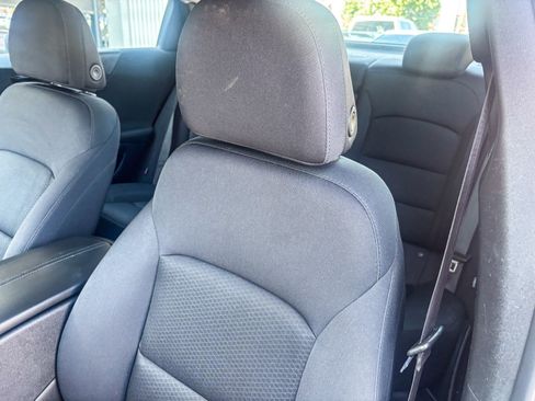 Used 2024 Chevrolet Malibu LT FWD image 25