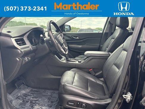 Used 2019 GMC Acadia SLT w/ Black Edition AWD/4WD image 9