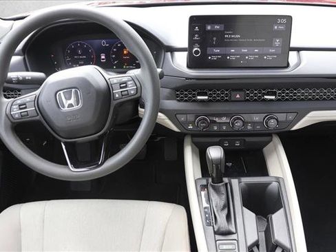 Used 2026 Honda Accord SE image 23