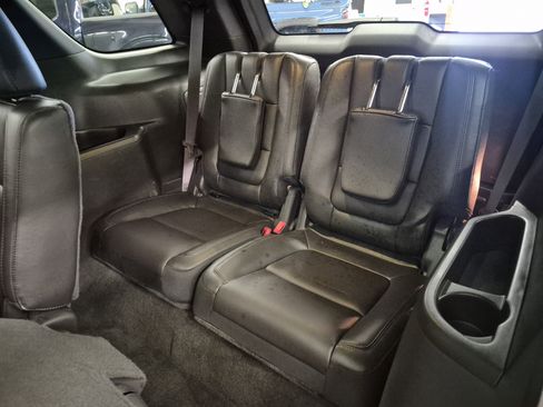 Used 2015 Ford Explorer Limited w/ Equipment Group 301A FWD image 16