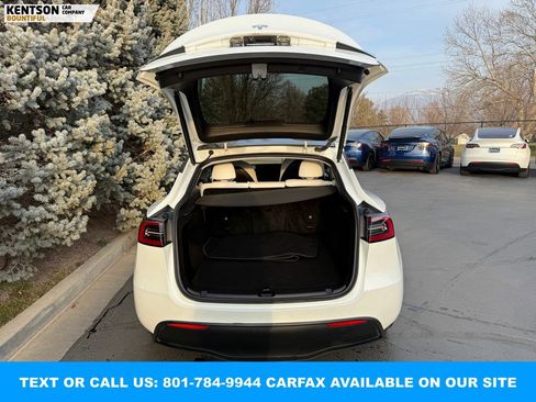 Used 2023 Tesla Model Y Long Range image 30