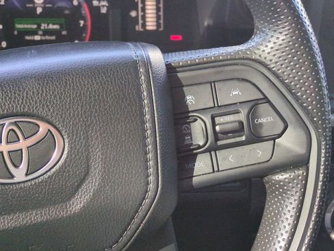 Certified 2025 Toyota Tacoma SR image 25