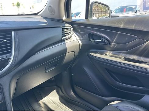 Certified 2021 Buick Encore Preferred FWD image 16