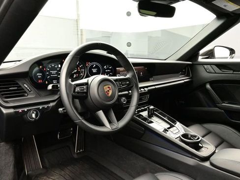 Certified 2024 Porsche 911 Carrera GTS RWD image 4