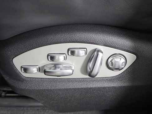 Used 2022 Porsche Macan GTS w/ Premium Package Plus image 33