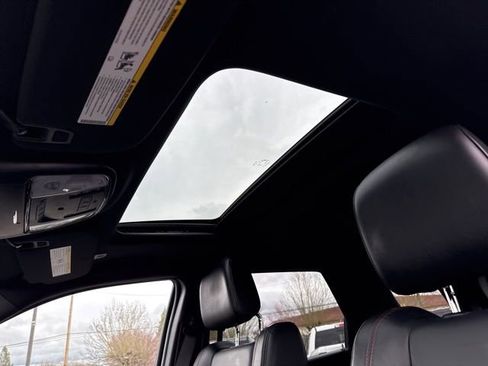 Used 2024 Dodge Durango GT AWD/4WD image 27