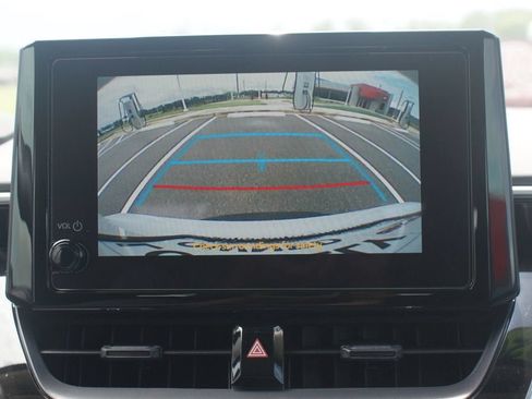 Used 2026 Toyota Corolla LE FWD image 7
