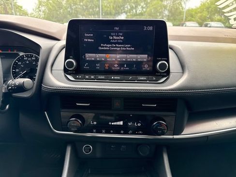 Certified 2023 Nissan Rogue SV FWD image 19