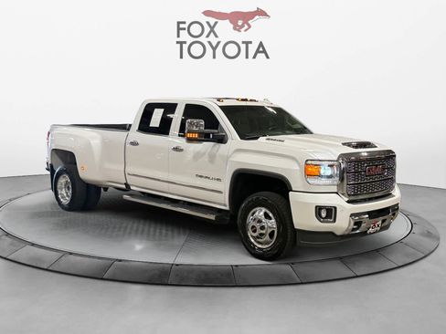 Used 2019 GMC Sierra 3500 Denali w/ Duramax Plus Package AWD/4WD image 8