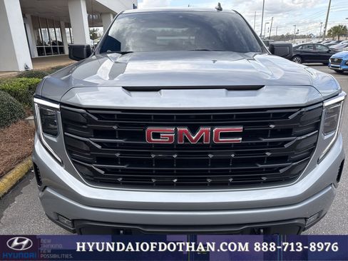 Used 2025 GMC Sierra 1500 Elevation image 6