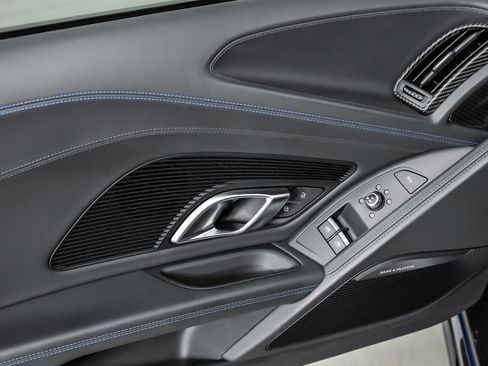 Used 2022 Audi R8 V10 performance image 21