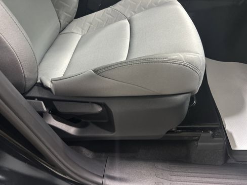 New 2025 Toyota Tacoma SR5 image 31