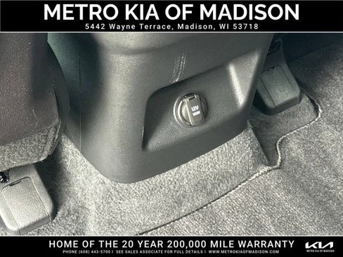 Used 2023 Kia Telluride S AWD/4WD image 33