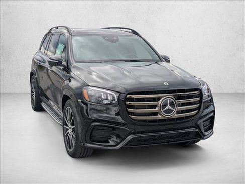 Certified 2026 Mercedes-Benz GLS 450 4MATIC image 3