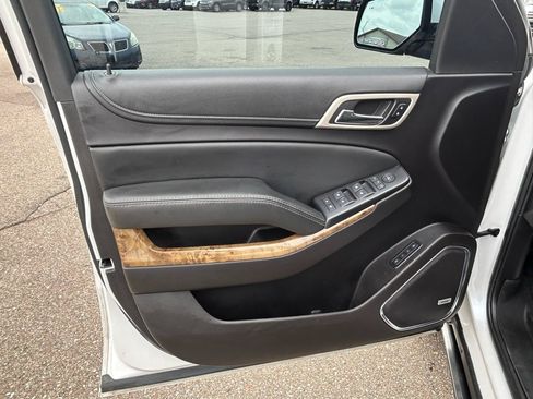 Used 2016 GMC Yukon XL Denali w/ Open Road Package AWD/4WD image 17