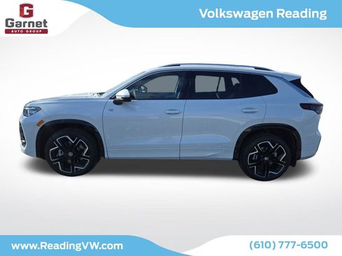 New 2026 Volkswagen Tiguan SEL R-Line image 2