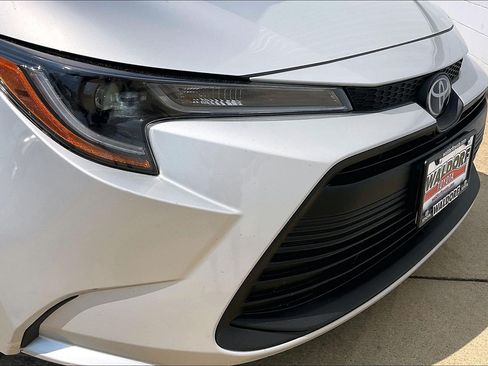Used 2024 Toyota Corolla LE FWD image 34