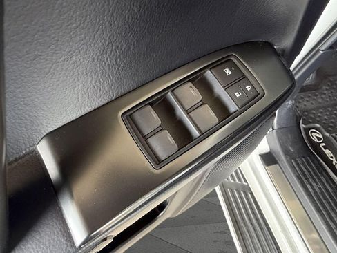 Certified 2023 Lexus GX 460 Premium AWD/4WD image 9