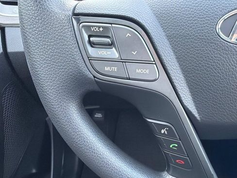 Used 2017 Hyundai Santa Fe Sport FWD image 26