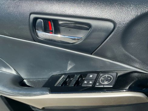 Used 2015 Lexus IS 250 image 11