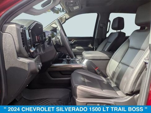 Used 2024 Chevrolet Silverado 1500 LT Trail Boss w/ LT Trail Boss Premium Package AWD/4WD image 12