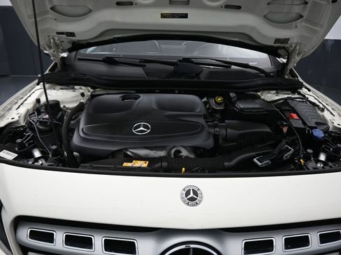 Used 2018 Mercedes-Benz GLA 250 4MATIC image 51
