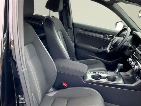 Used 2023 Honda Civic Sport image 7