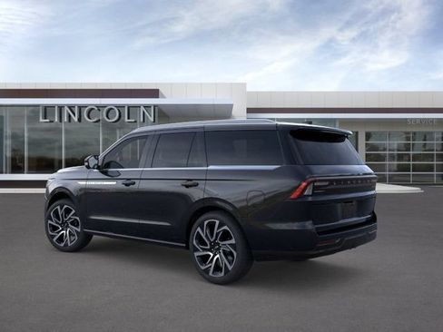 New 2026 Lincoln Navigator Reserve AWD/4WD image 4