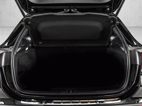 New 2026 Mercedes-Benz GLA 35 AMG 4MATIC image 6