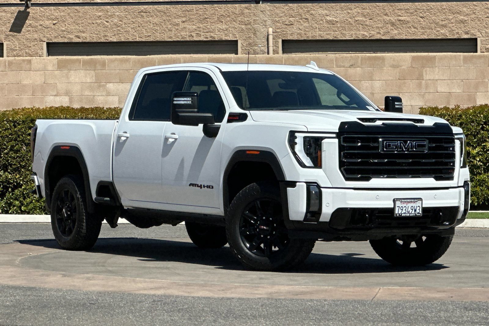 Certified 2024 GMC Sierra 2500 AT4 w/ AT4 Premium Plus Package AWD/4WD image 2
