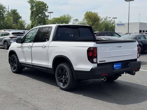New 2026 Honda Ridgeline Black Edition image 3