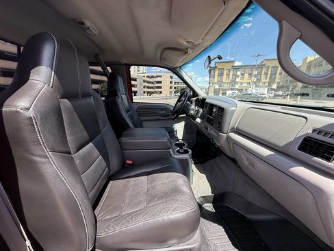 Used 1999 Ford F250 XLT image 16