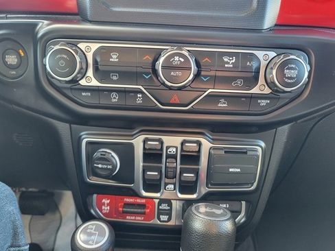 Used 2021 Jeep Wrangler Unlimited Rubicon w/ Dual Top Group image 14