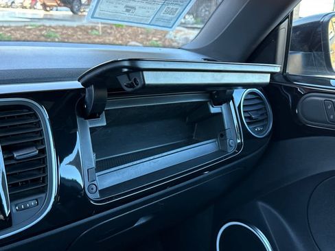 Used 2012 Volkswagen Beetle 2.5 image 29